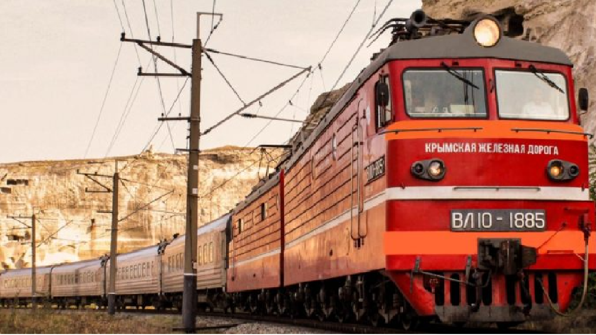 Окупований Крим експортує продукцію Фірташа залізницею до Білорусі і країн Центральної Азії - розслідування